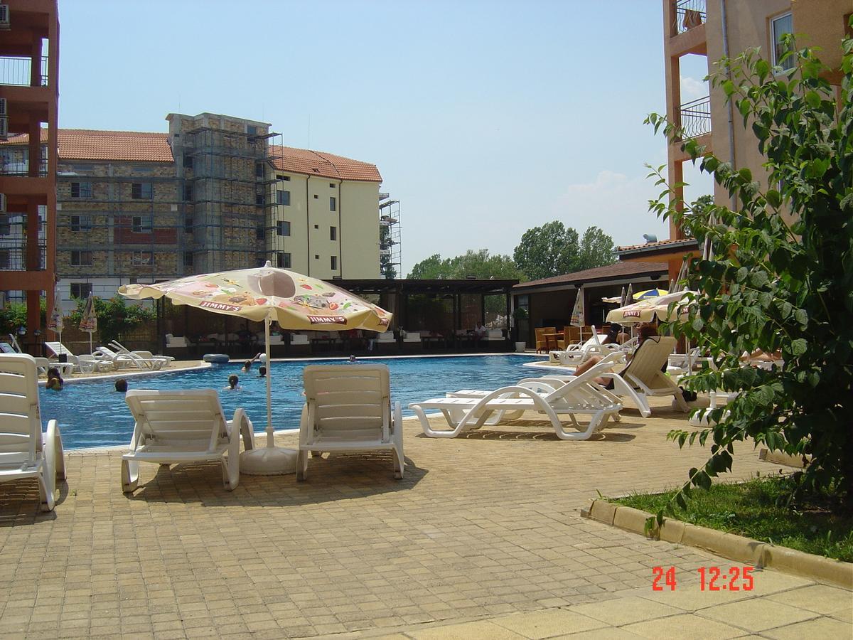 Casa Brava 2 Apartments Sveti Vlas Bagian luar foto