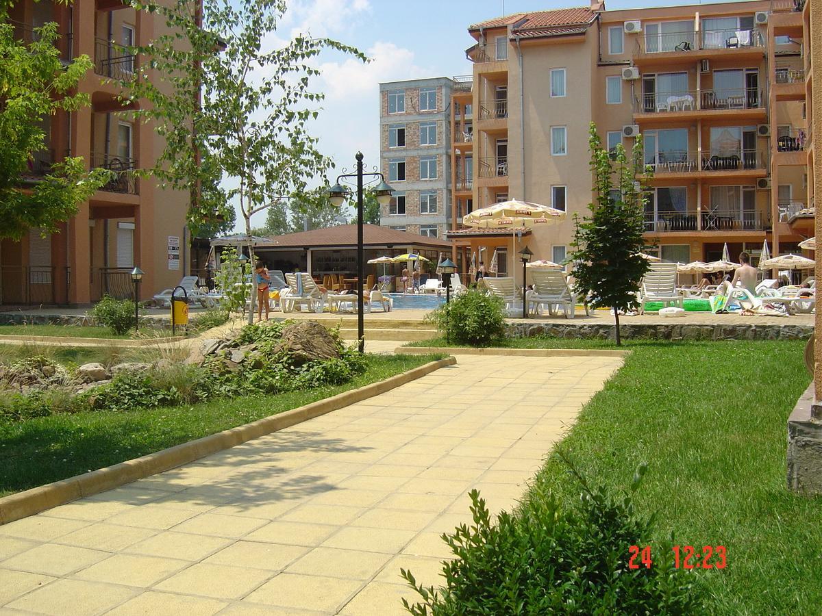 Casa Brava 2 Apartments Sveti Vlas Bagian luar foto