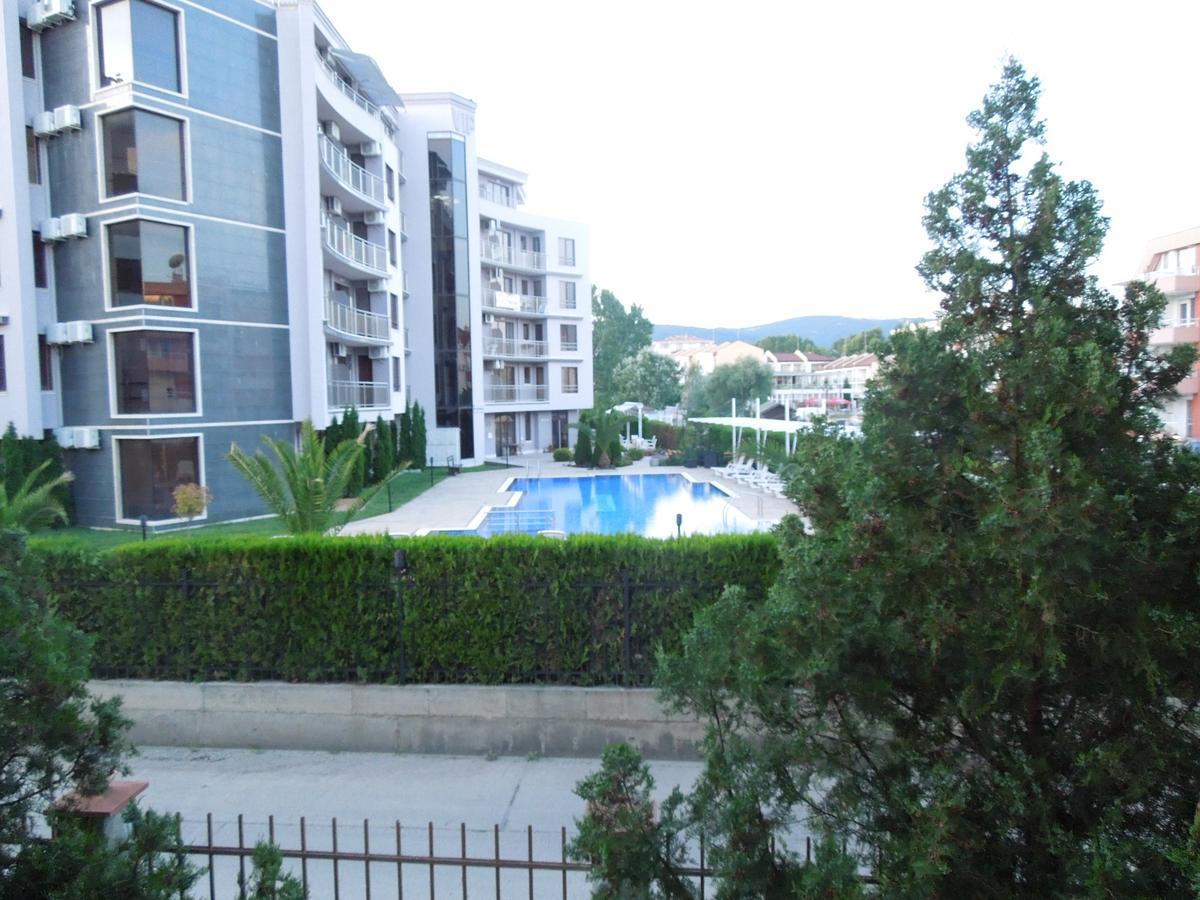 Casa Brava 2 Apartments Sveti Vlas Bagian luar foto